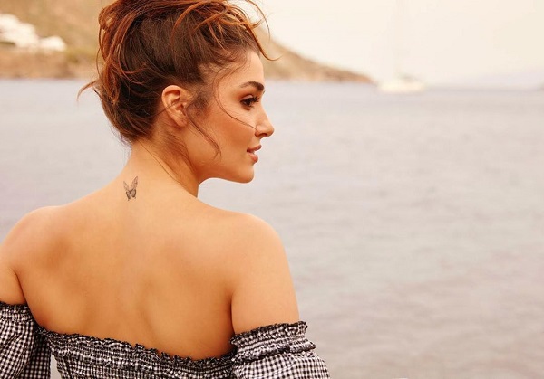 Hande Erçel Photos