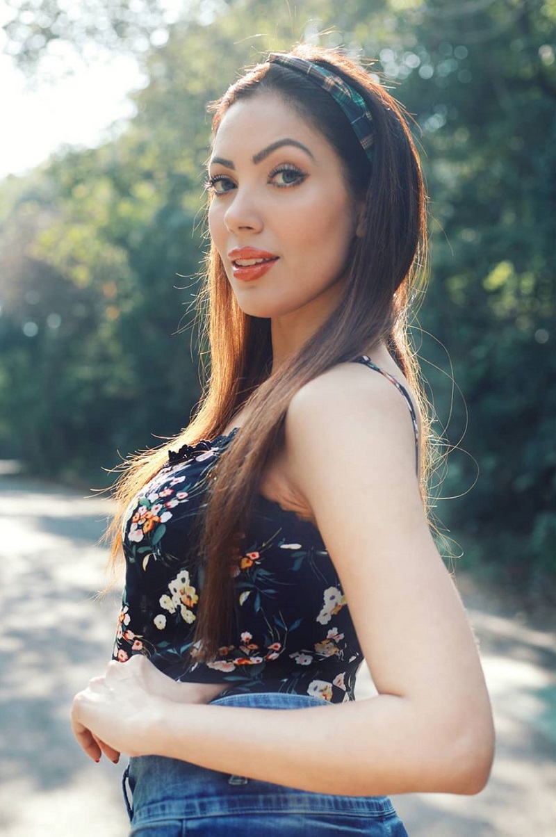 Munmun Dutta Hot and Sexy Pictures