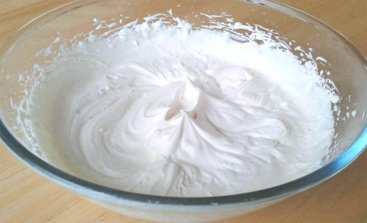 Remove Dryness by Using Milk Cream