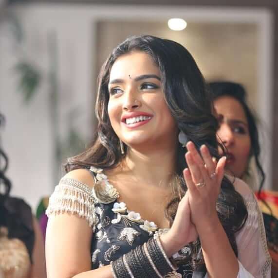 Amrapali Dubey Bhojpuri Actress pics