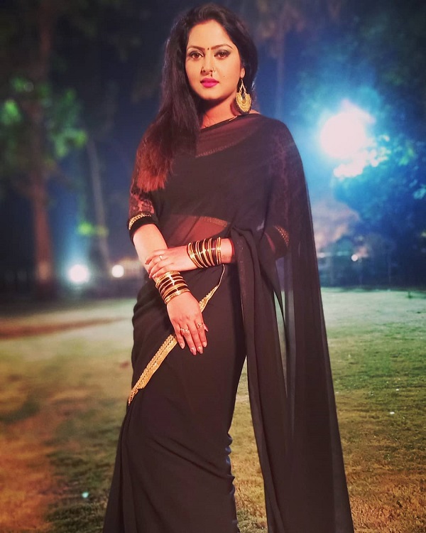 Anjana Singh Instagram photos