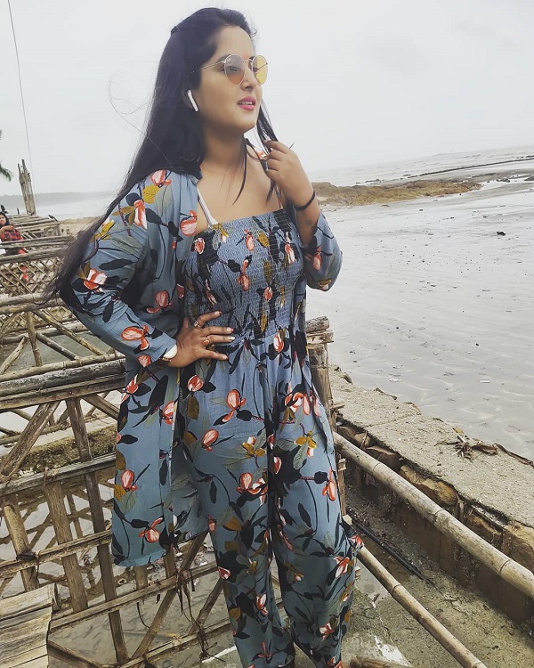 Bhojpuri Actress Anjana Singh latest images