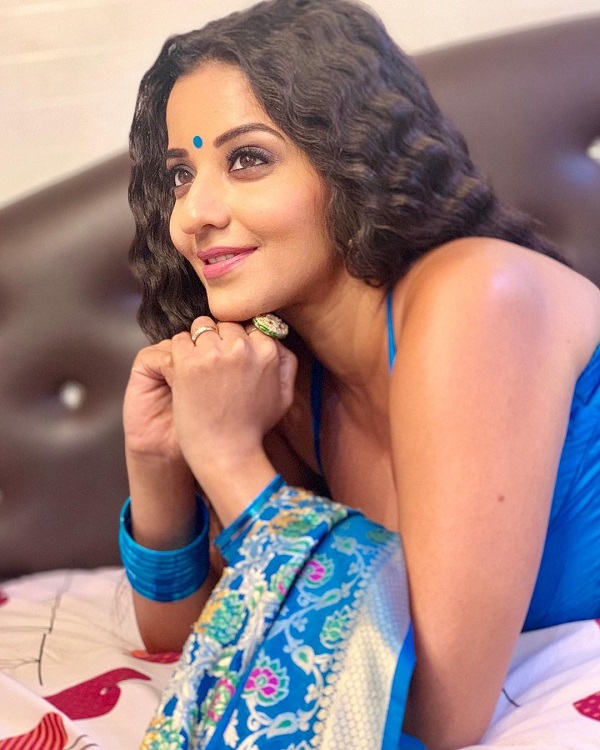 Bhojpuri Actress Monalisa photos